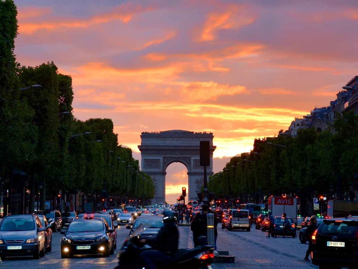 Presentation of the CERM & Drinks in�Paris